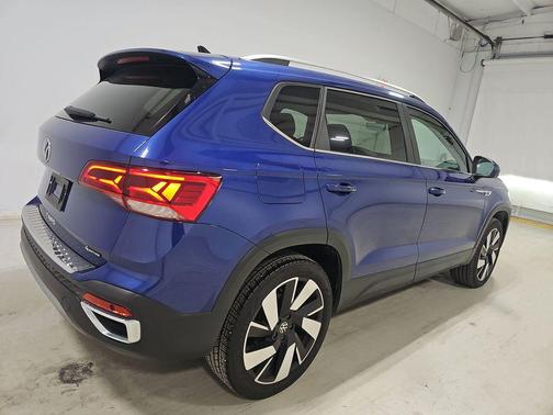 2024 Volkswagen Taos 1.5T SEL