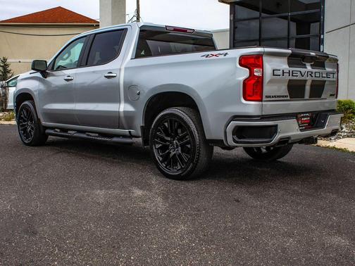 Silver Ice Metallic 2022 Chevrolet Silverado 1500 Limited RST