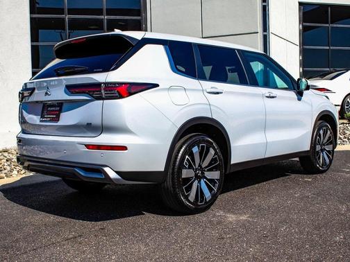 2025 Mitsubishi Outlander SE 2.5 S-AWC