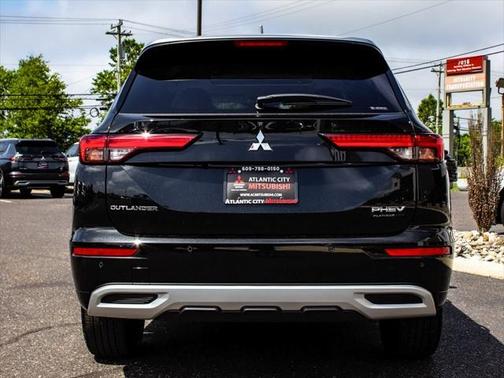 2025 Mitsubishi Outlander PHEV SEL