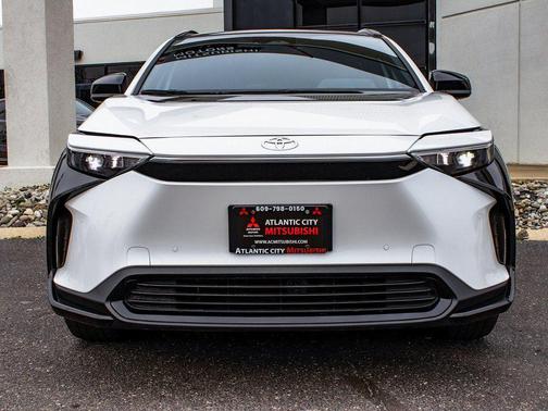 2024 Toyota bZ4X XLE