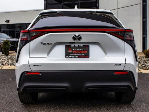 2024 Toyota bZ4X XLE