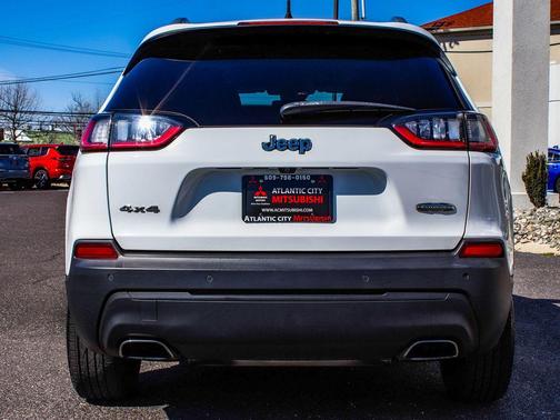 Bright White Clearcoat 2021 Jeep Cherokee Latitude Lux
