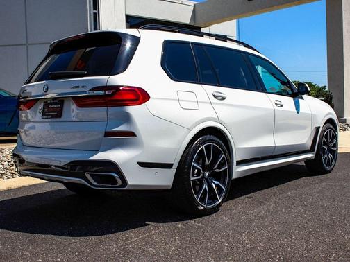 2022 BMW X7 xDrive40i