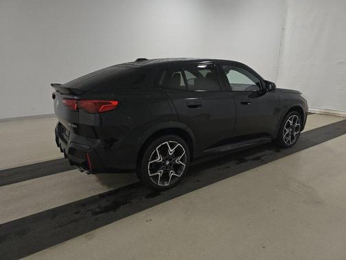 2025 BMW X2 M35i