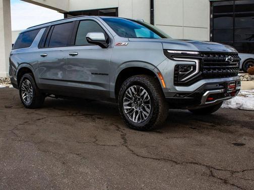 2025 Chevrolet Suburban 4WD Z71