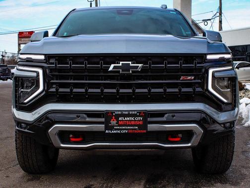 2025 Chevrolet Suburban 4WD Z71