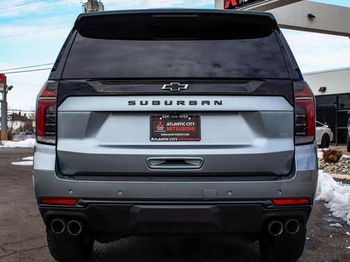 2025 Chevrolet Suburban 4WD Z71