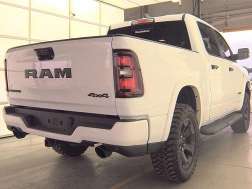 Bright White Clearcoat 2026 RAM 1500 Big Horn/Lone Star