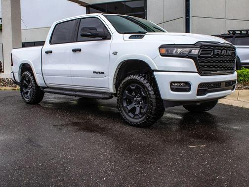Bright White Clearcoat 2026 RAM 1500 Big Horn/Lone Star