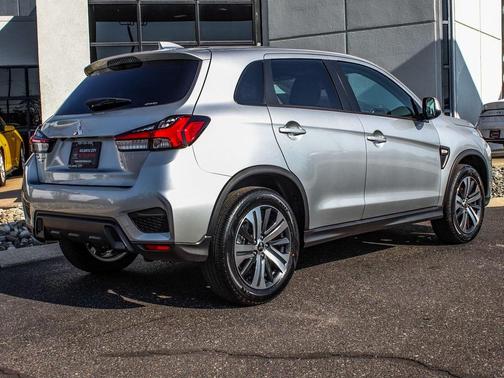2025 Mitsubishi Outlander Sport 2.0 ES