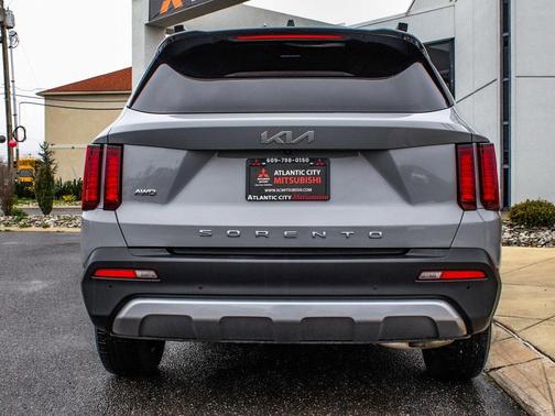 2022 Kia Sorento S