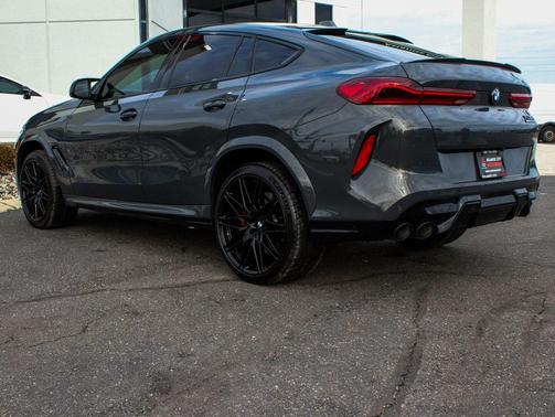 2025 BMW X6 M Base