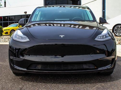 2022 Tesla Model Y Performance Dual Motor All-Wheel Drive