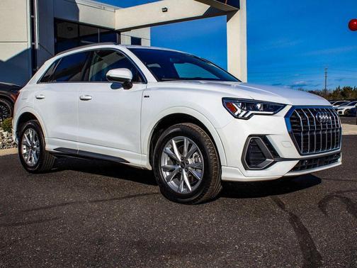 2023 Audi Q3 Premium 45 TFSI S line quattro Tiptronic
