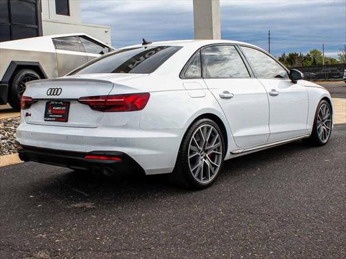 2023 Audi S4 Premium Plus TFSI quattro Tiptronic
