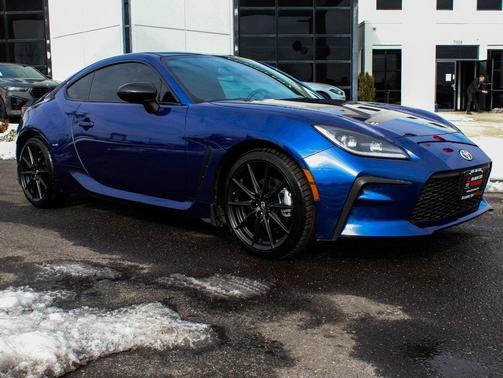 2025 Toyota GR86 Premium