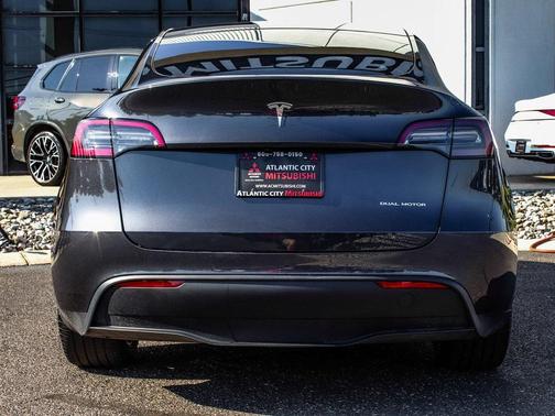 2025 Tesla Model Y Long Range Dual Motor All-Wheel Drive