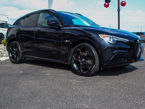 Vulcano Black Metallic 2023 Alfa Romeo Stelvio Veloce AWD