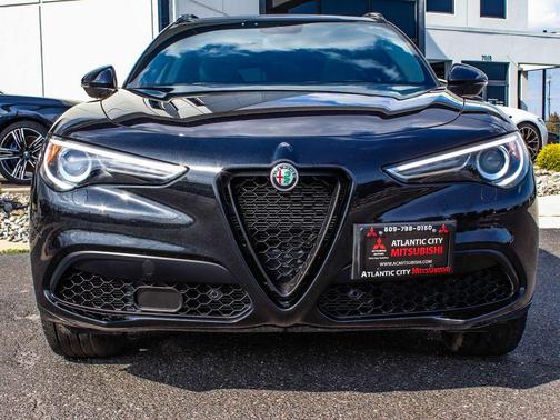 Vulcano Black Metallic 2023 Alfa Romeo Stelvio Veloce AWD