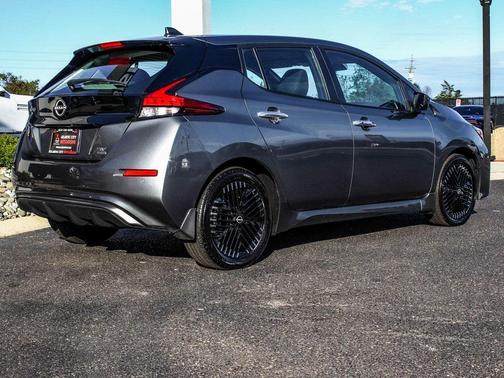 2024 Nissan Leaf SV PLUS