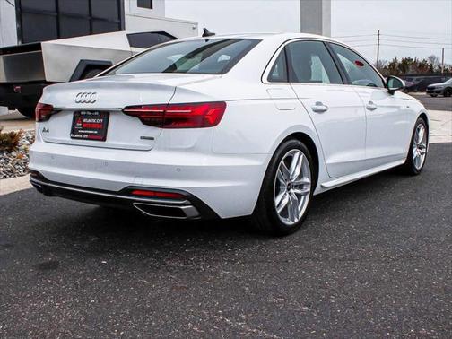 2024 Audi A4 45 S line Premium Plus