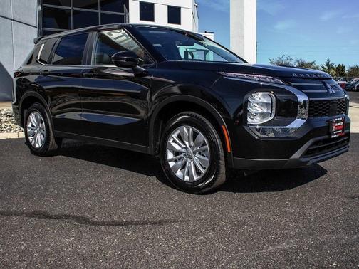 2025 Mitsubishi Outlander ES 2.5 S-AWC