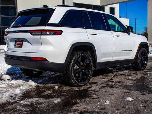2024 Jeep Grand Cherokee Altitude