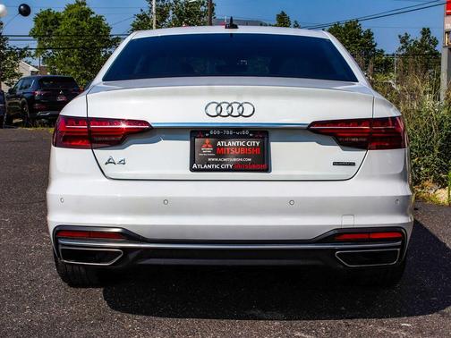 Glacier White Metallic 2023 Audi A4 40 Premium