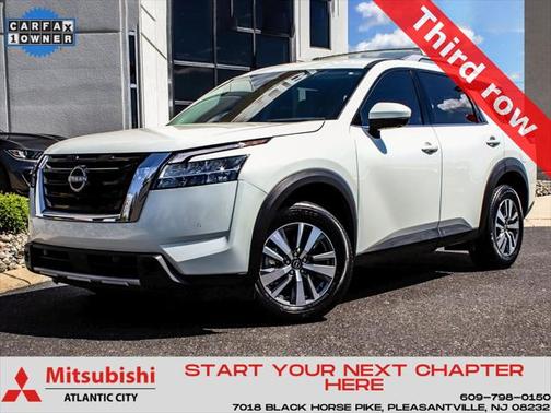 2023 Nissan Pathfinder SL 4WD