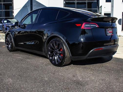 2024 Tesla Model Y Performance Dual Motor All-Wheel Drive