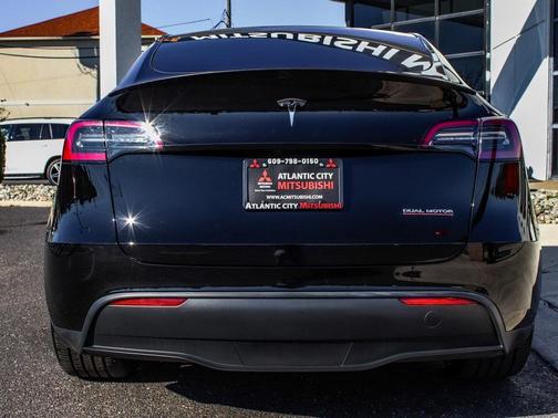 2024 Tesla Model Y Performance Dual Motor All-Wheel Drive