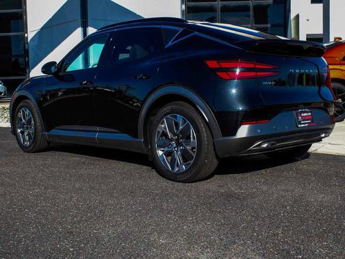 2025 Genesis GV60 Standard AWD