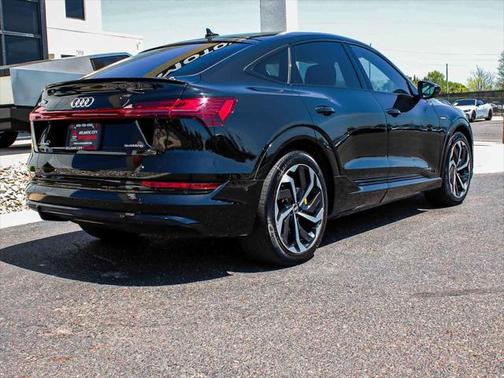2022 Audi e-tron Sportback S line Premium Plus