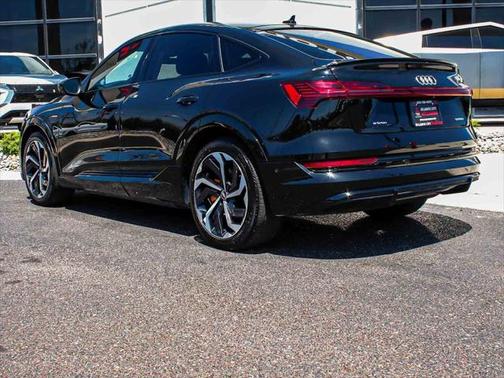 2022 Audi e-tron Sportback S line Premium Plus