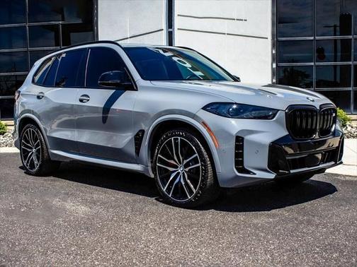 2024 BMW X5 M60i