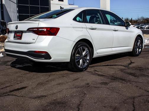 2024 Volkswagen Jetta 1.5T SE