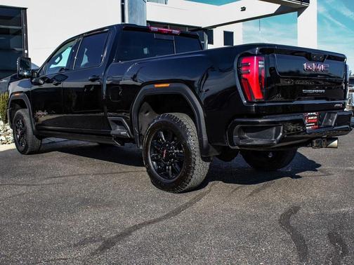 2024 GMC Sierra 2500 AT4