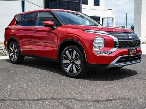 Red Diamond 2025 Mitsubishi Outlander SE S-AWC