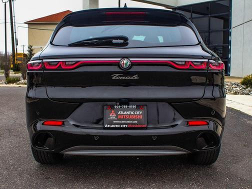 Alfa Black 2024 Alfa Romeo Tonale Ti EAWD