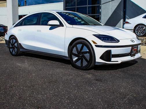2023 Hyundai IONIQ 6 SE