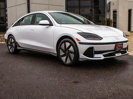 2023 Hyundai IONIQ 6 SE