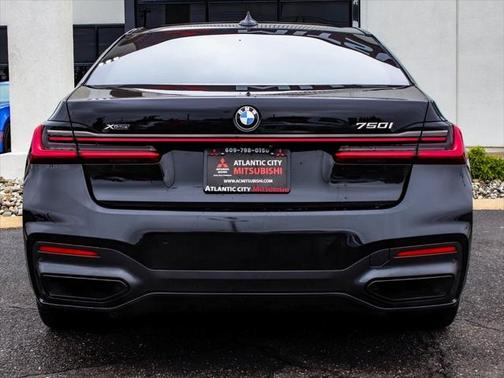 2022 BMW 750 i xDrive