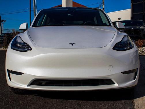 2023 Tesla Model Y Long Range Dual Motor All-Wheel Drive