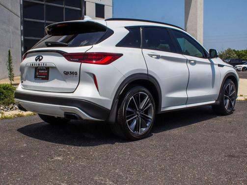 Radiant White 2024 INFINITI QX50 SPORT AWD