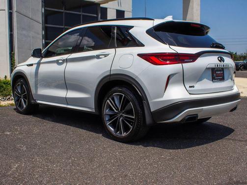 Radiant White 2024 INFINITI QX50 SPORT AWD