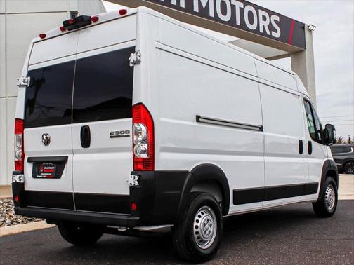 2024 RAM ProMaster 2500 Tradesman