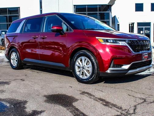 2023 Kia Carnival LX