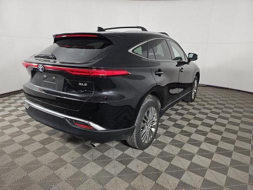 2023 Toyota Venza XLE