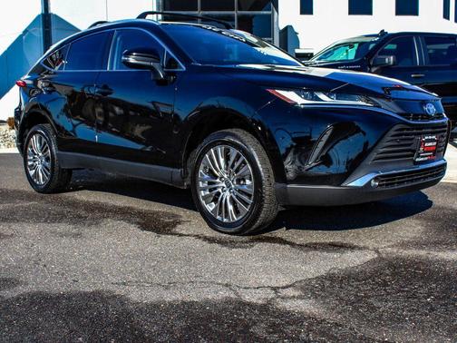 2023 Toyota Venza XLE